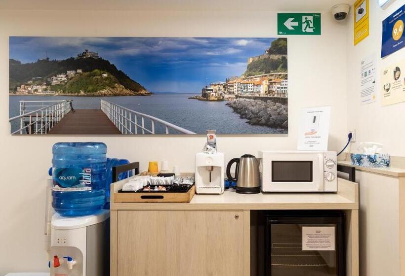 پانسیون Atotxa Rooms