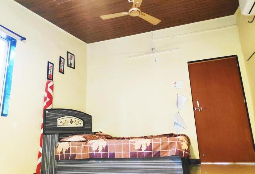 Lomakeskus Ashish Baug Cottage