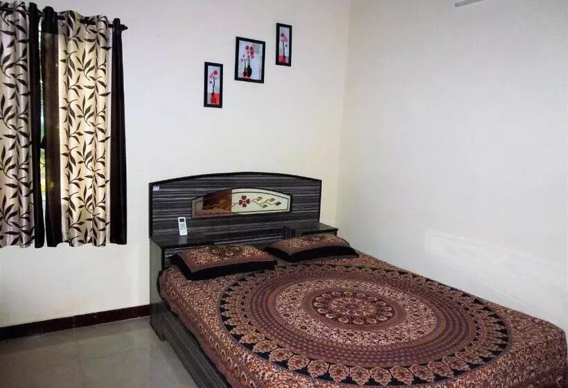 リゾートホテル Ashish Baug Cottage