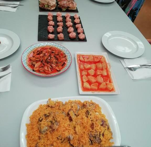 Crucesinn Albergue   Hostel