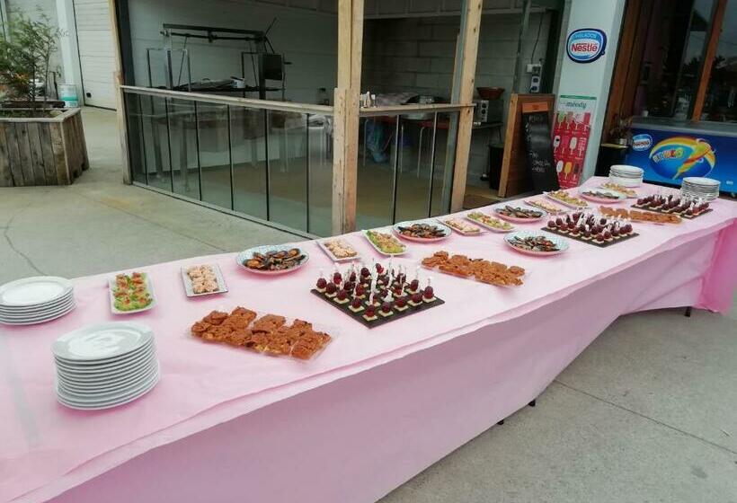 Crucesinn Albergue   Hostel