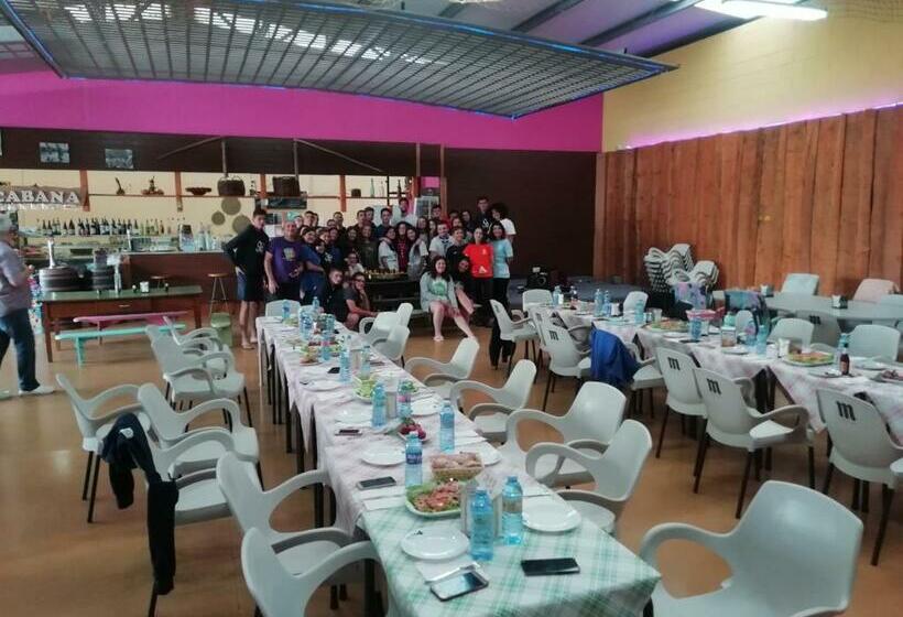 Crucesinn Albergue   Hostel