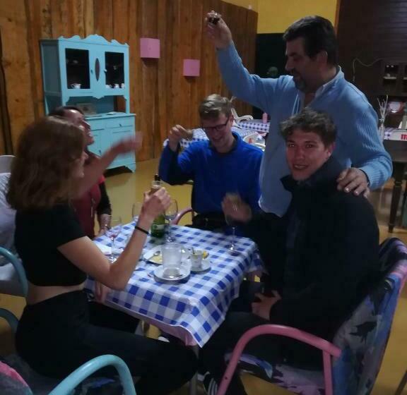 Crucesinn Albergue   Hostel