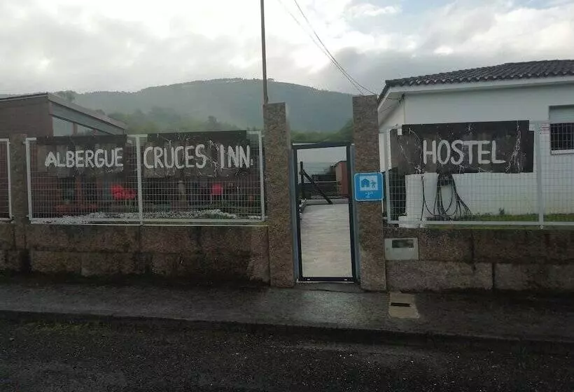 Crucesinn Albergue   Hostel