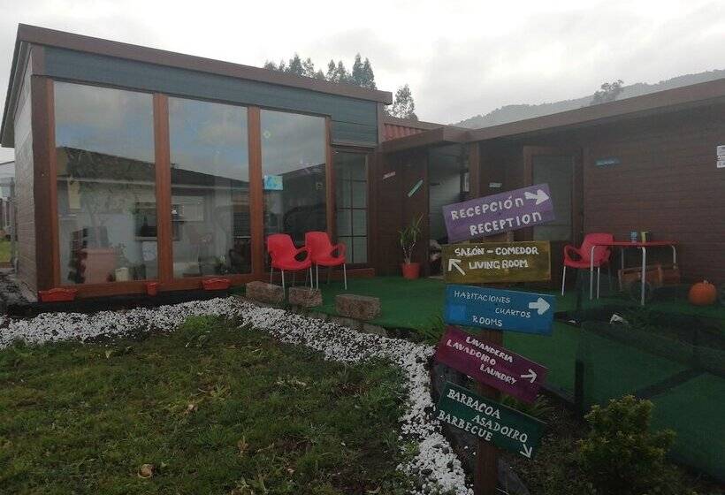 Crucesinn Albergue   Hostel