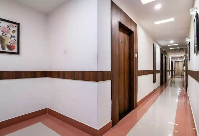 هتل Nexstay Crystal Residency