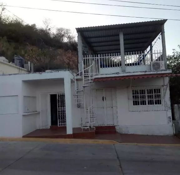 هاستل Posada La Istmeña