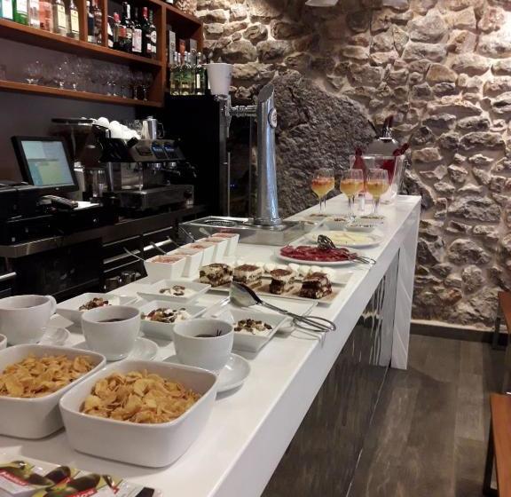 تختخواب و صبحانه La Sepia Boba