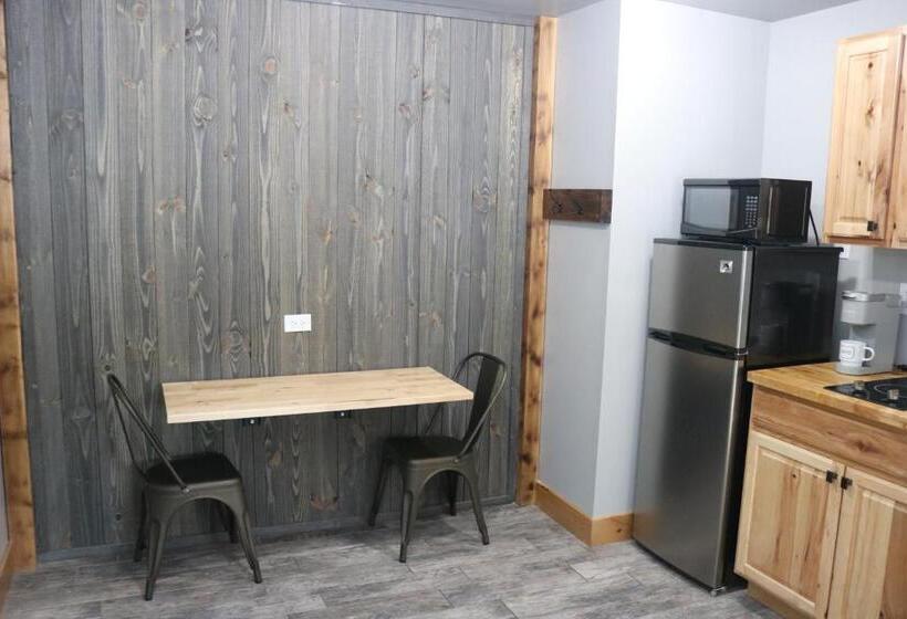 فندق على الطريق Columbine Inn