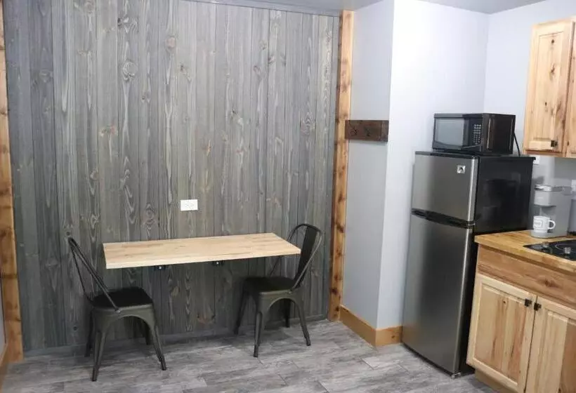 モーテル Columbine Inn