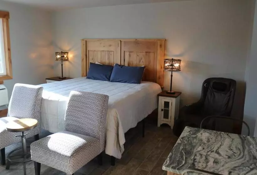 モーテル Columbine Inn
