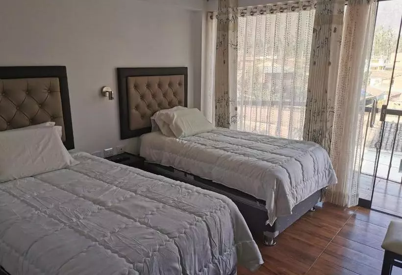 پانسیون Quilla House 2