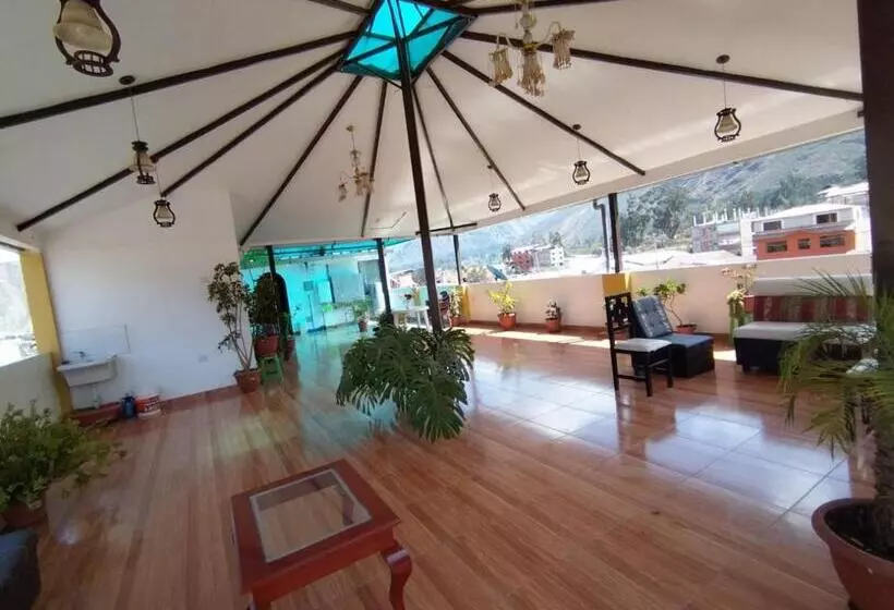 پانسیون Quilla House 2