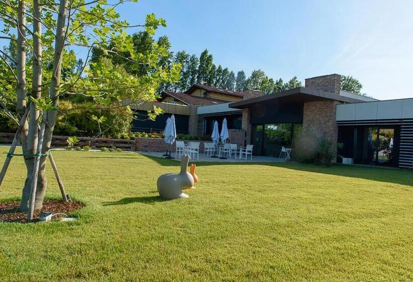 استراحتگاه Relais Le Rocche