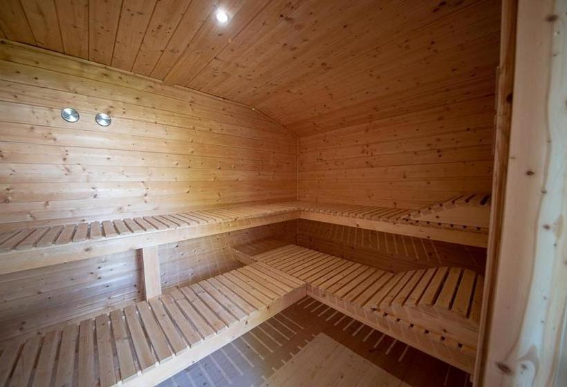 استراحتگاه Relais Le Rocche