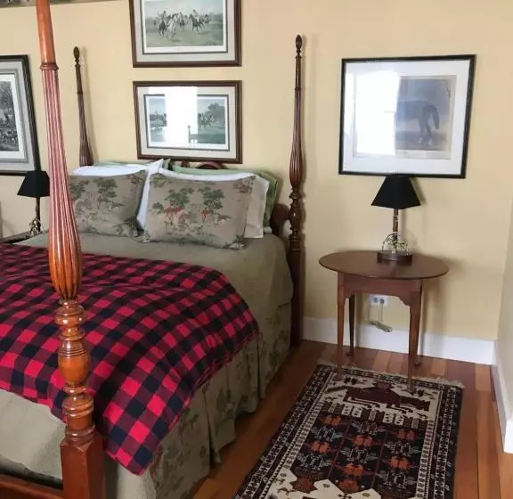 Topsides Bed & Breakfast