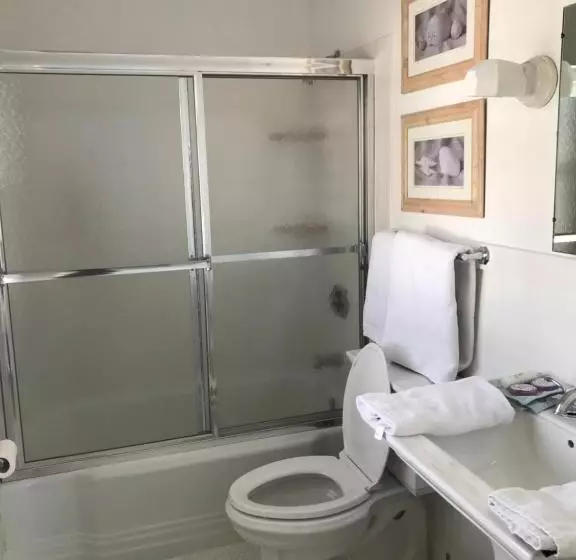 Topsides Bed & Breakfast