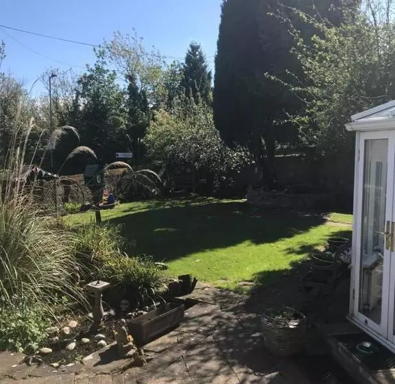 Aamiaismajoitus (B&B) Arron House