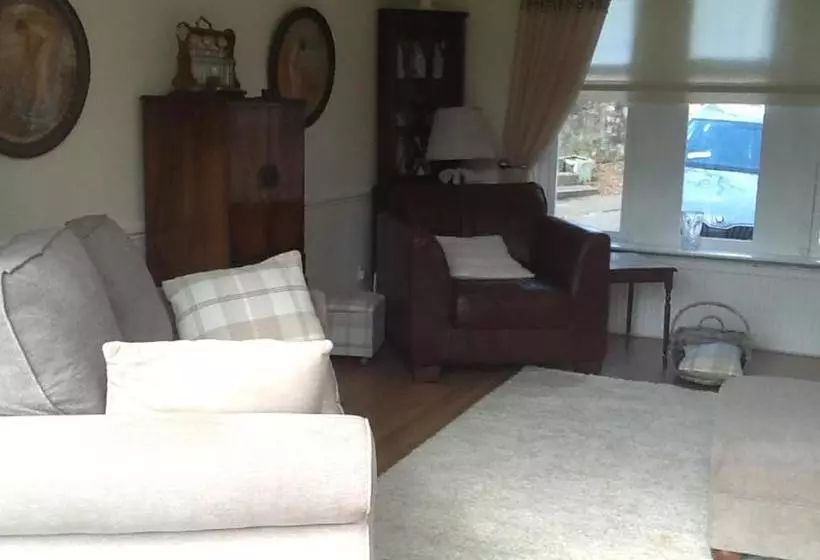 Aamiaismajoitus (B&B) Arron House