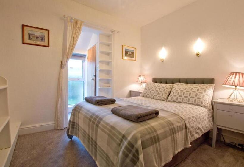 Bed and Breakfast The Owls