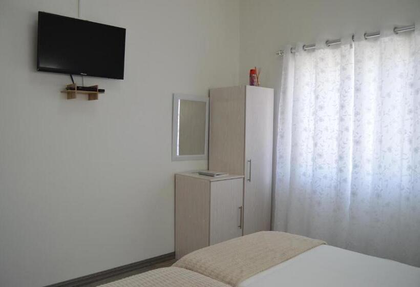 پانسیون Villelodge Accommodation