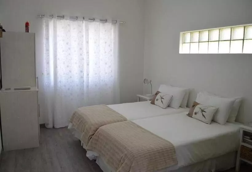 پانسیون Villelodge Accommodation