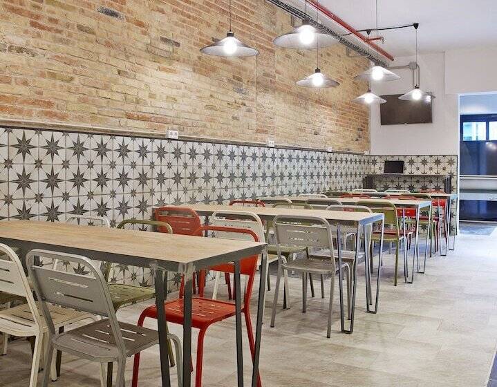 هاستل Hola Hostal Collblanc