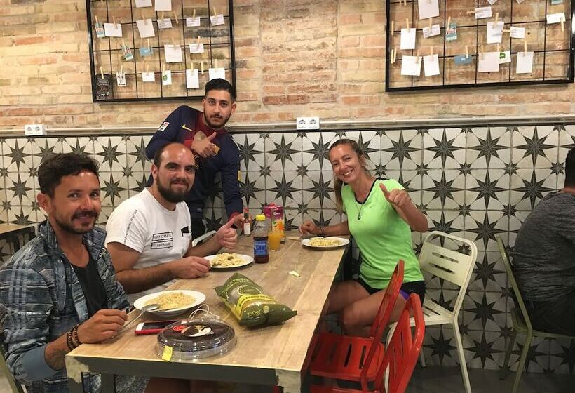 هاستل Hola Hostal Collblanc