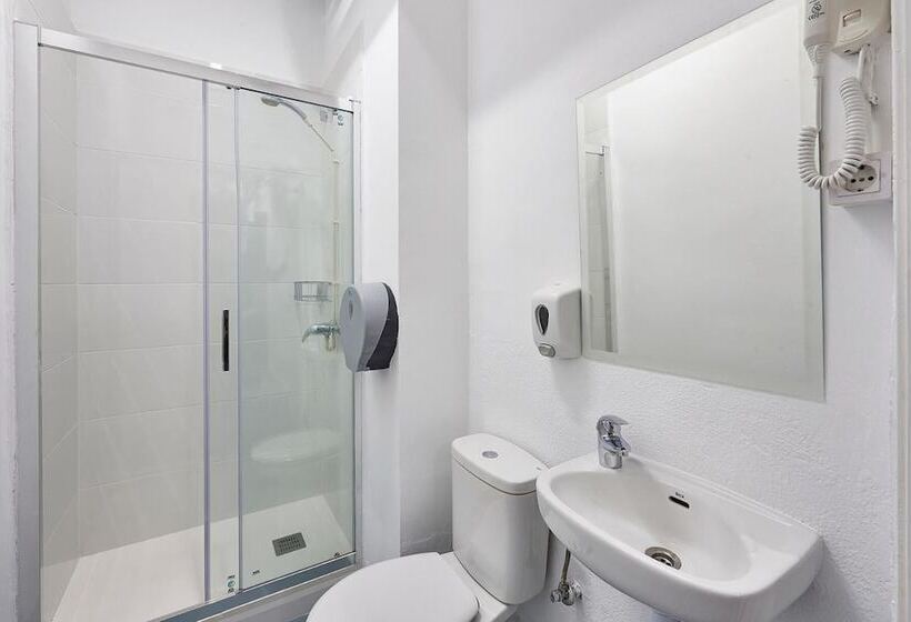 هاستل Hola Hostal Collblanc