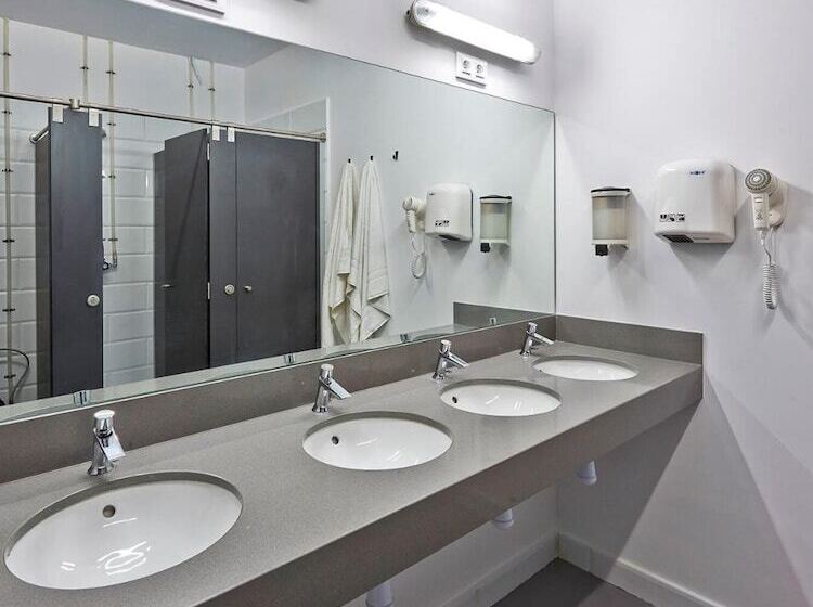 هاستل Hola Hostal Collblanc