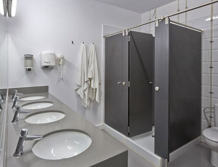 هاستل Hola Hostal Collblanc