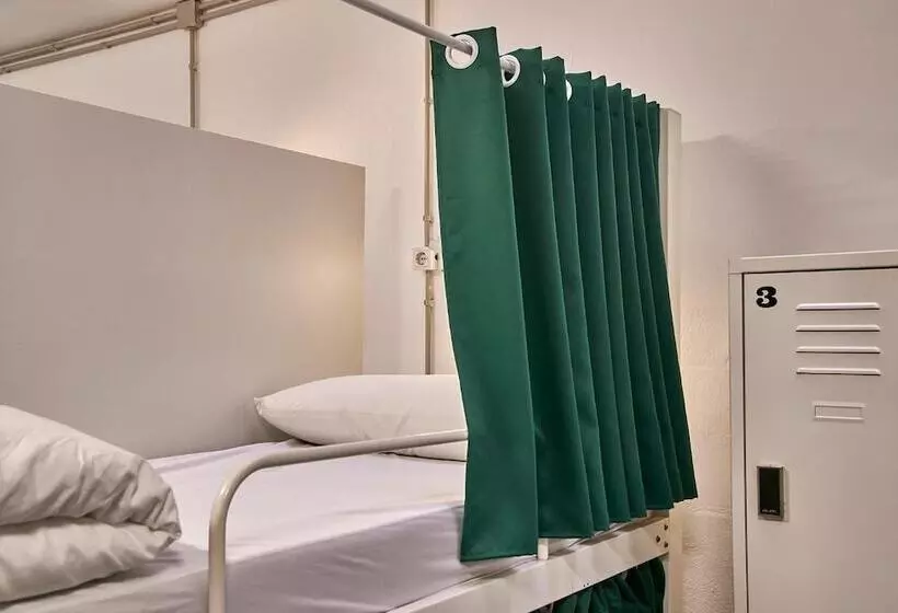 Retkeilymaja Hola Hostal Collblanc