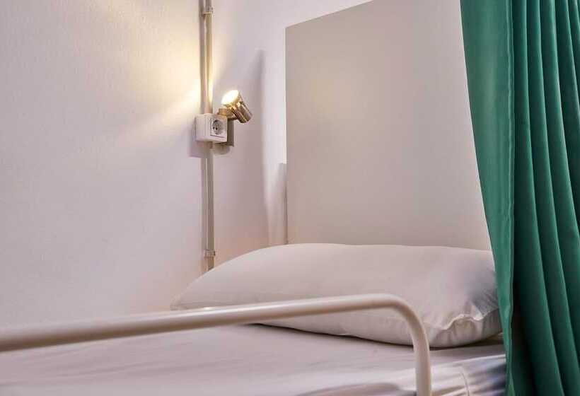 هاستل Hola Hostal Collblanc