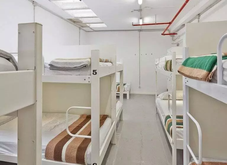 Retkeilymaja Hola Hostal Collblanc