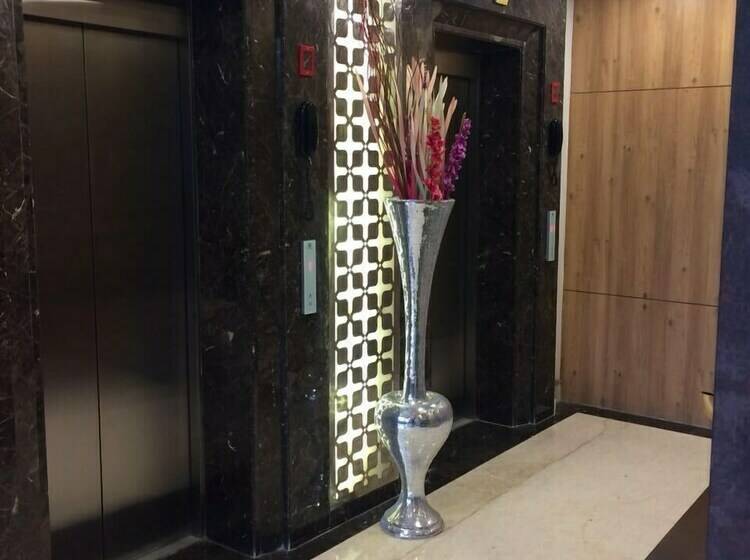 호텔 Dng The Grand