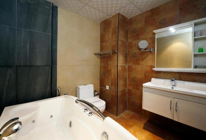 בית מלון כפרי Park Residency