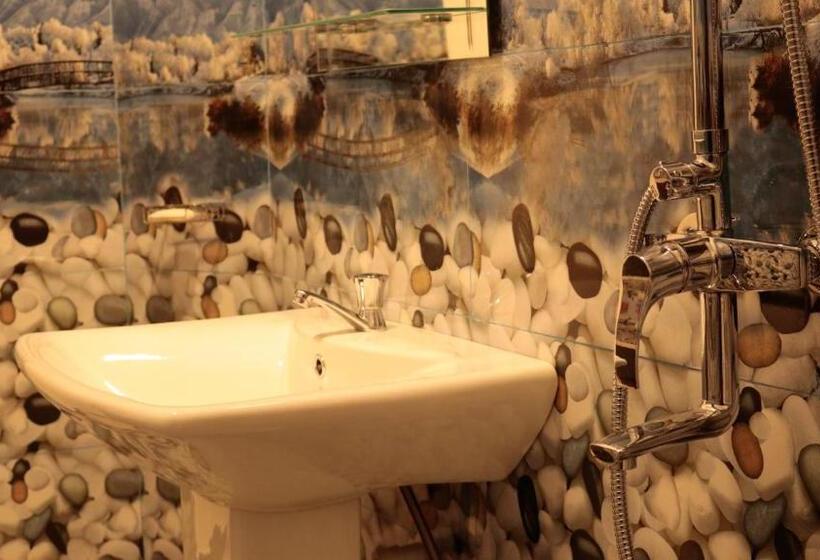 פנסיון Masith Guest House