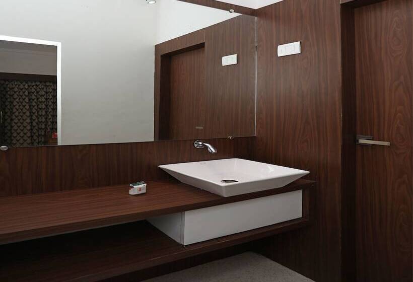 O 10671 Hotel Sai Prem