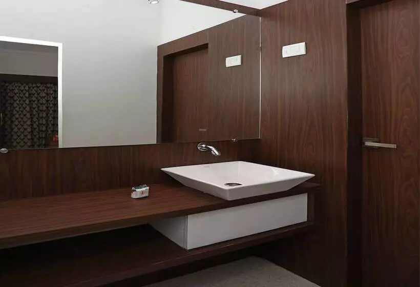 O 10671 Hotel Sai Prem