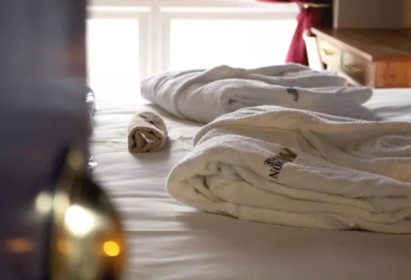 پانسیون Aaron Wise  62 Plantagenet Studios