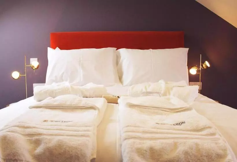 پانسیون Aaron Wise  62 Plantagenet Studios