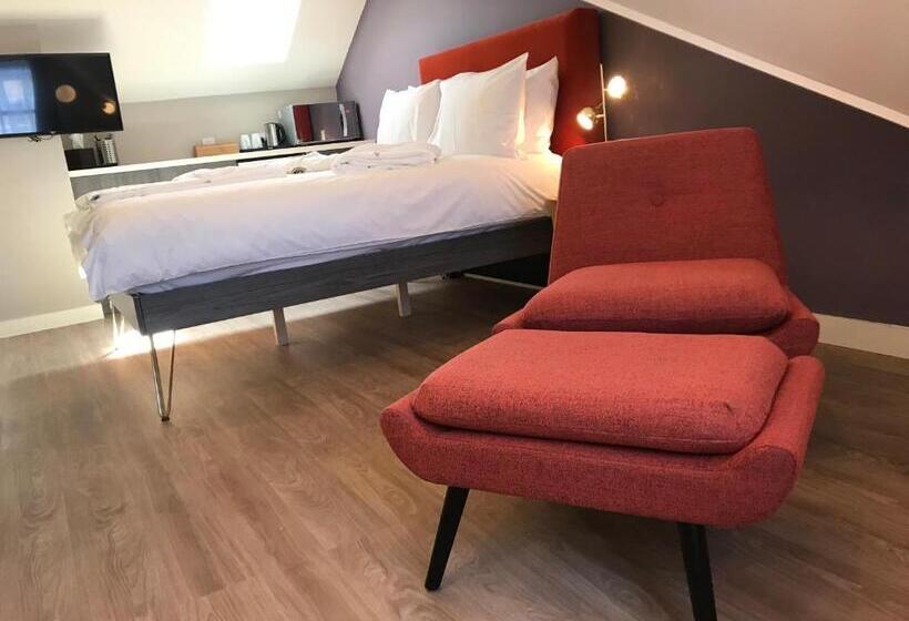 膳宿费 Aaron Wise  62 Plantagenet Studios