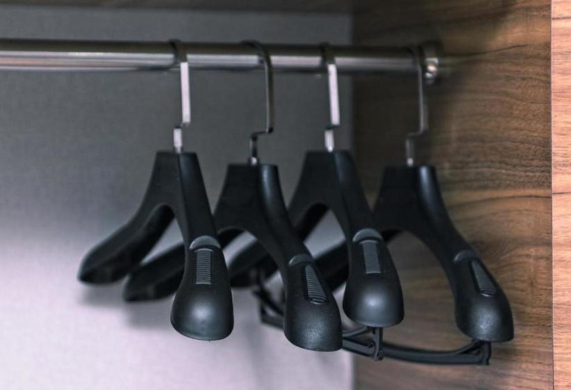 Robusta Suites By Mushroom