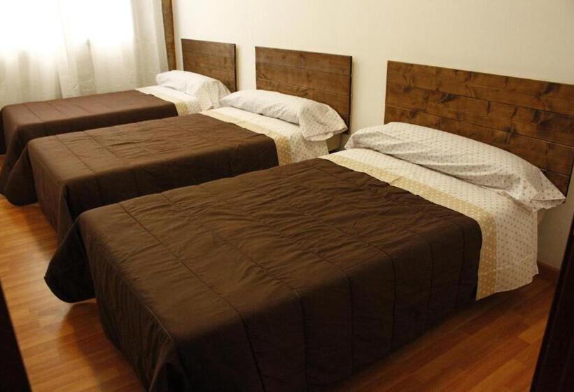 Retkeilymaja Hospedaje Bahía De San Simon