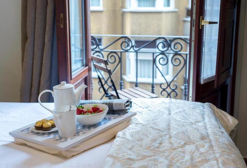 Pension Cuatro Caminos Rooms