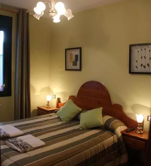 Majatalo Hostal Maury