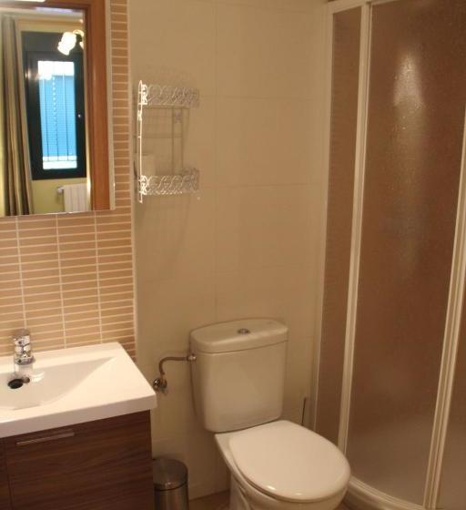 پانسیون Hostal Maury