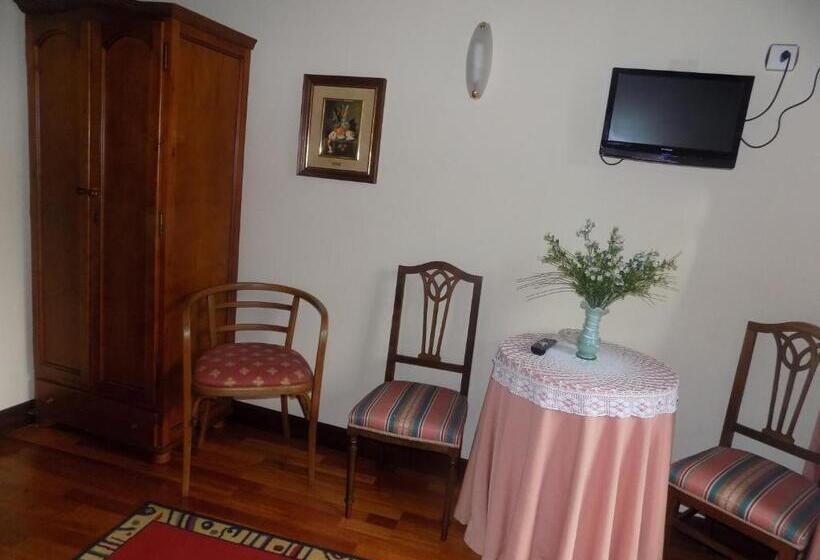 ペンション Itsasmin Ostatua