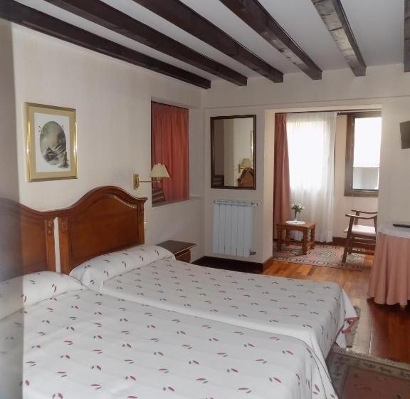 ペンション Itsasmin Ostatua