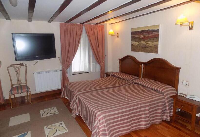 ペンション Itsasmin Ostatua